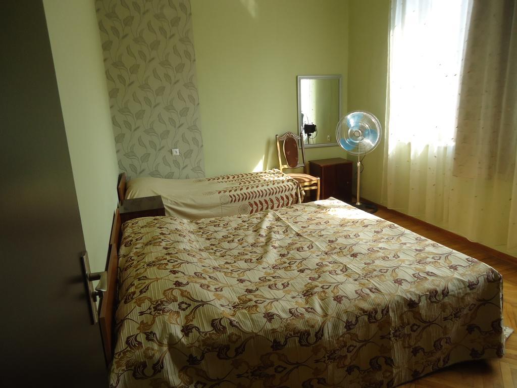 Guest House Lviv Грузия คูทายสิ ภายนอก รูปภาพ